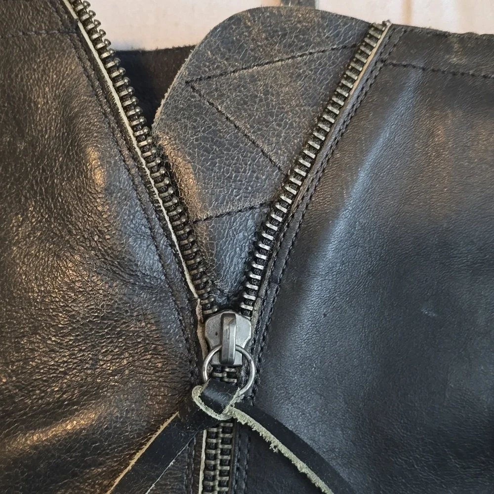 Women's Black Leather Boots - Picture 4 of 10